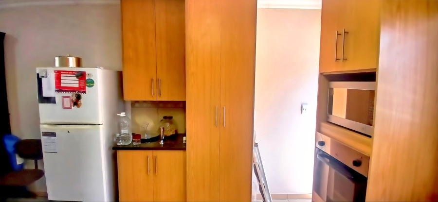 1 Bedroom Property for Sale in Langenhovenpark Free State